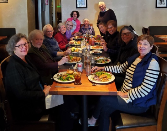 Ladies Who Lunch gathered at Boogies Too in November.